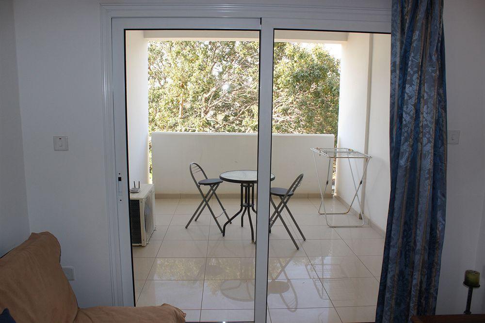 Apartmán Galatia'S Court Paphos Exteriér fotografie